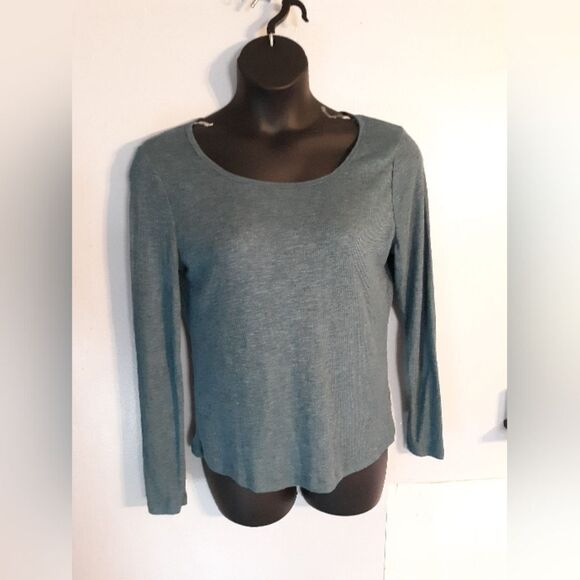 Mossimo crewneck long sleeve top - Picture 1 of 3